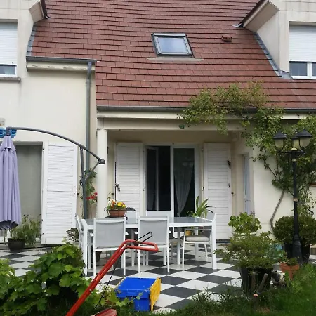 Сasa de vacaciones Hello Disneyland Paris Bussy-Saint-Georges