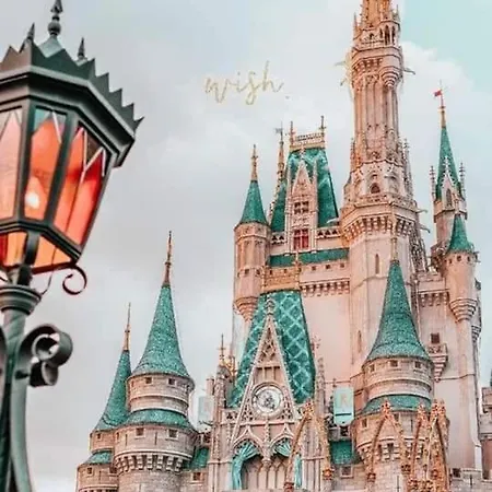 Hello Disneyland Paris *