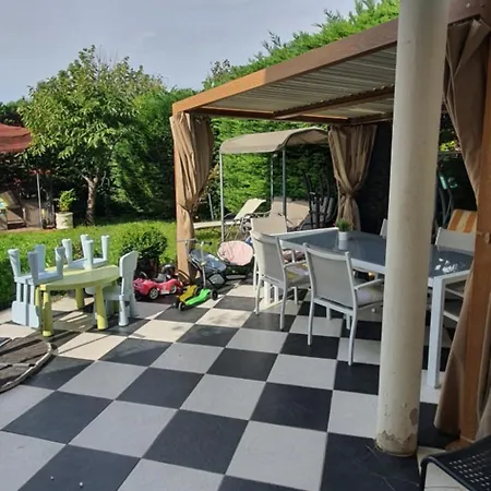 Hello Disneyland Paris Μπισί-Σεν Ζορζ